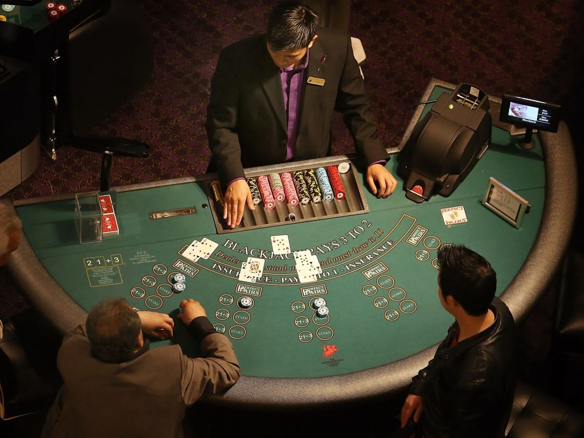Jackpot Mobile Casino کیسینو میں پوکر گیمز